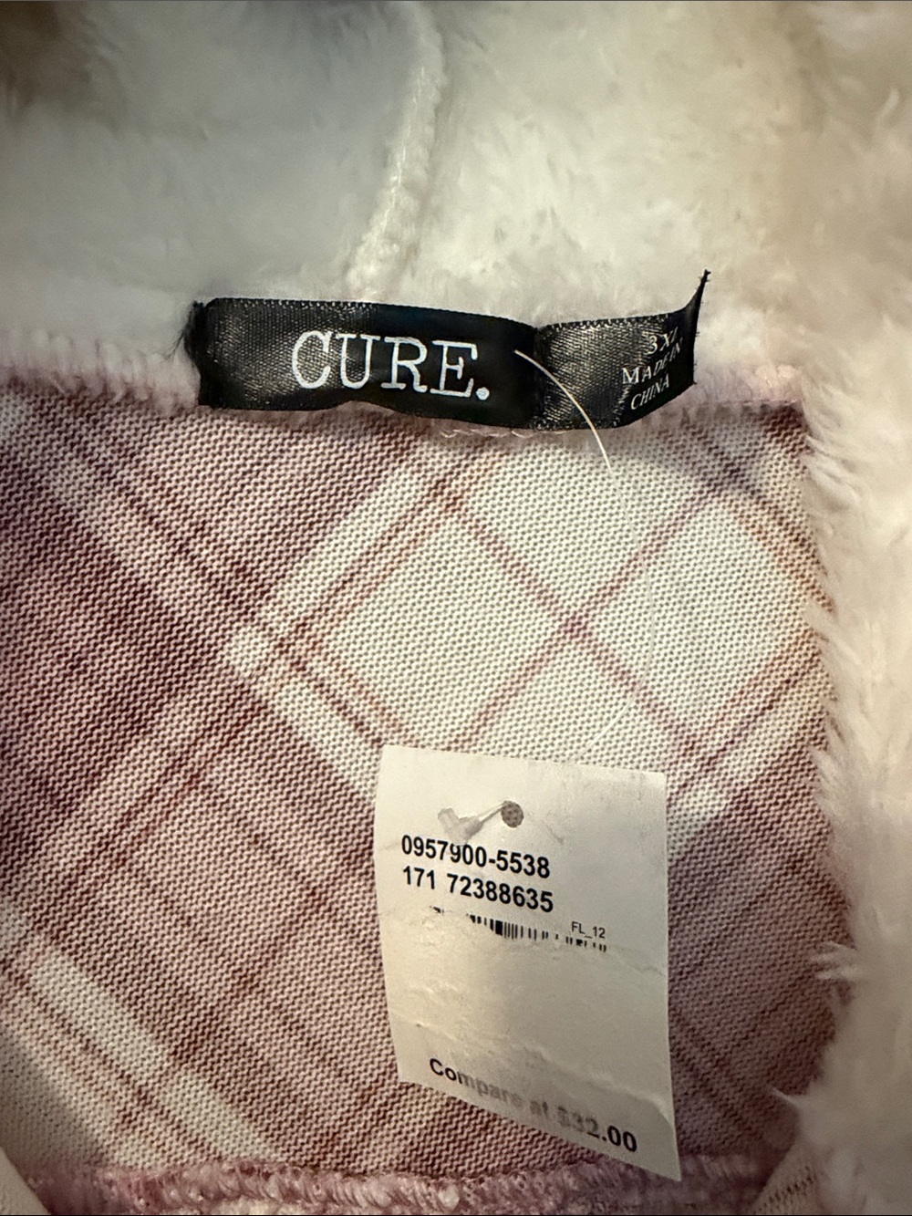 Cure. Women’s Cozy Plaid Hooded Shacket in Burgundy and Cream size 3x runs small - Picture 4 of 8
